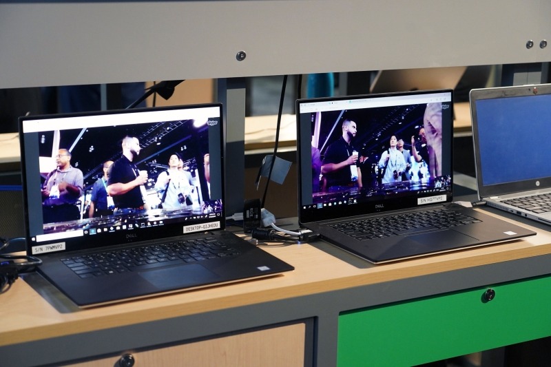 5Gの39GHzのミリ波を利用してストリーム再生している様子