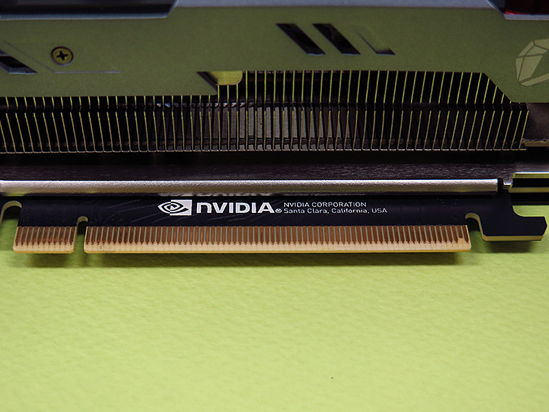 基板は基本的にNVIDIAが設計したFounders Editionに準拠するようだ