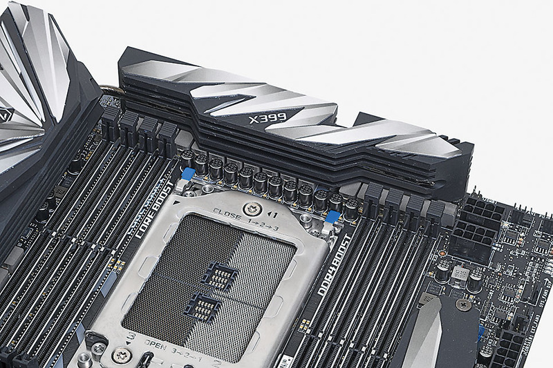 通常運転時でも発熱量が多いVRM部に、大型のヒートシンクとバックプレートを装備してるのもこのマザーを選定した決め手