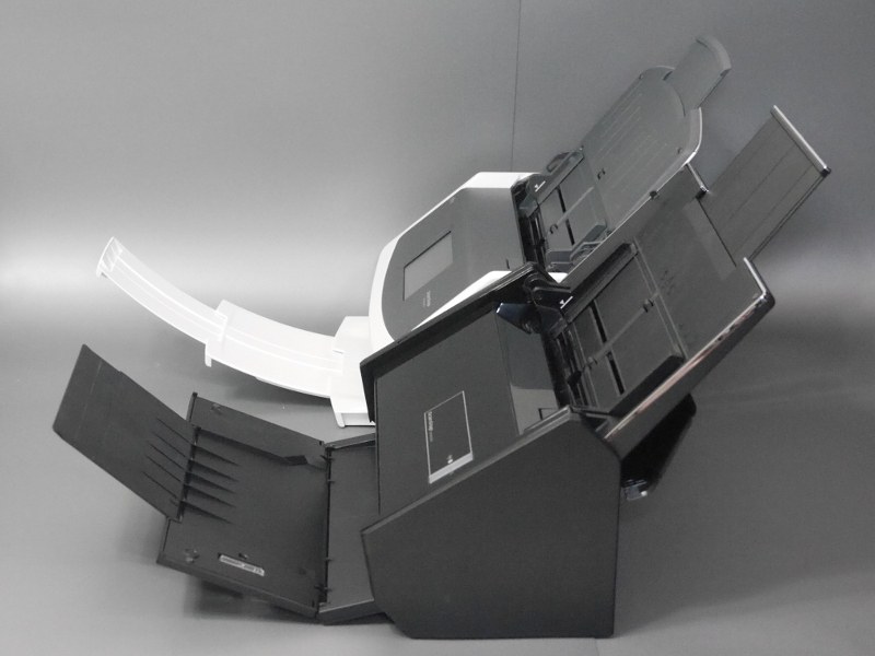 展開状態。サイズ的にはほとんど違いがないことがわかる