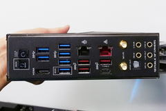 ASUS、Intel第9世代CPU向けにZ390マザー10製品 - PC Watch