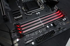 GIGABYTE、AORUSを筆頭にZ390マザーボード6製品 - PC Watch