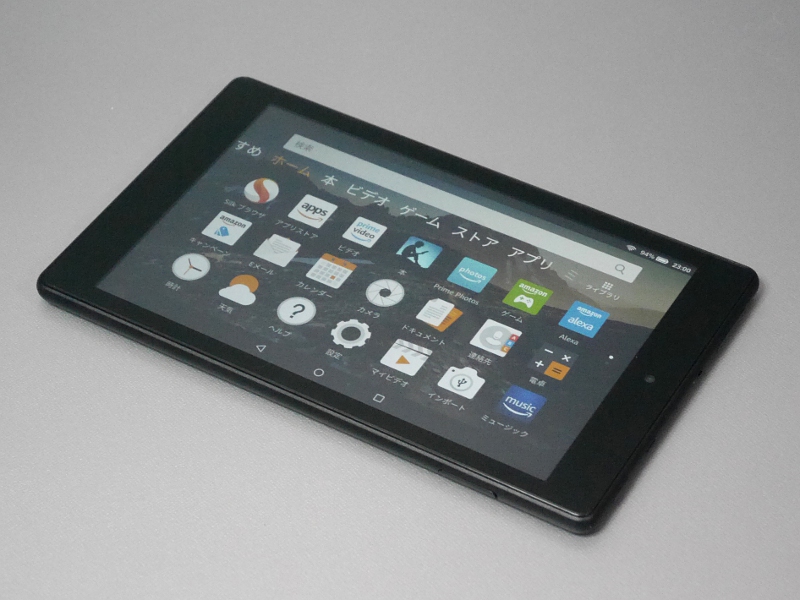 横向きで使うこともできるが、iPad miniシリーズなどと比べると、アスペクト比の関係で天地はやや窮屈だ