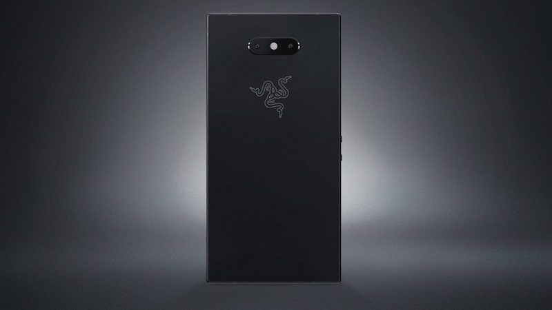 背面にデュアルカメラを搭載