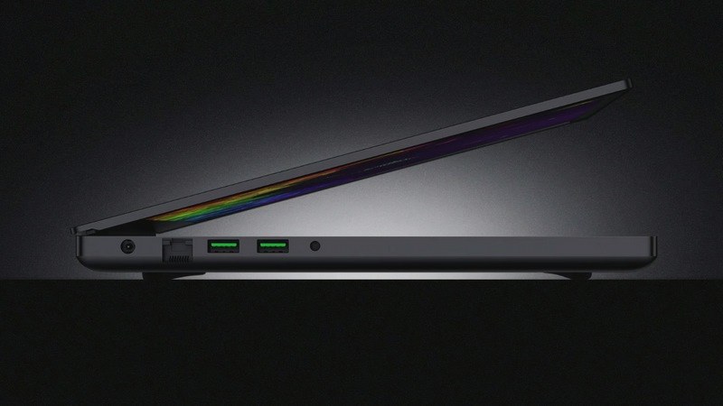 ベースモデルは厚みを増してGigabit Ethernetを搭載