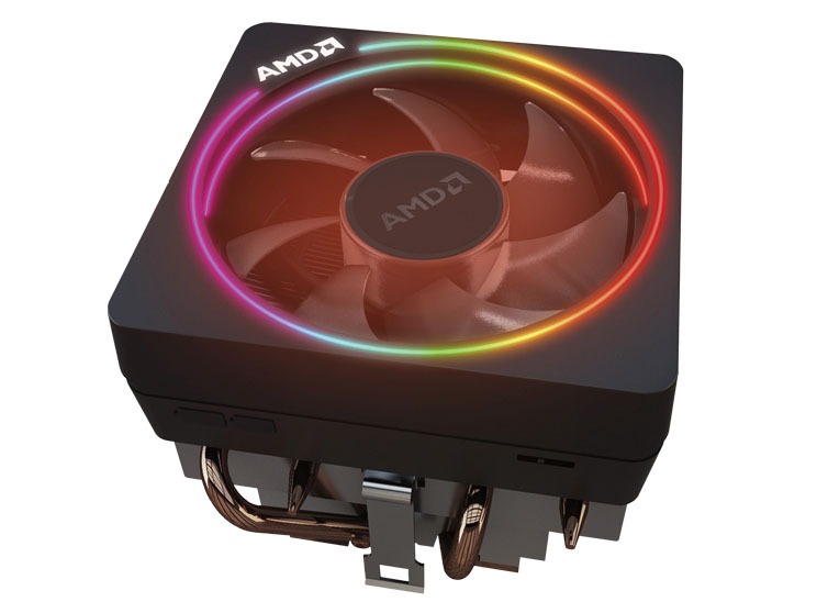 Wraith Prismと呼ばれるCPUクーラーが標準付属。ファンブレードとフレームにLEDを内蔵する。クリップ式の固定方法を採用しているが、TDP 105Wに対応できる高い冷却力を持つ。付属品と言えども侮れない仕上がりだ