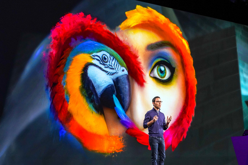 ベルスキー氏はCreative Cloudの新しい発表を説明