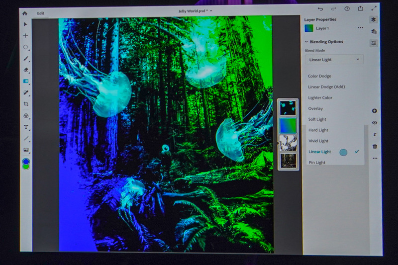 Photoshop CC for iPadはレイヤー、ブラシなどに対応