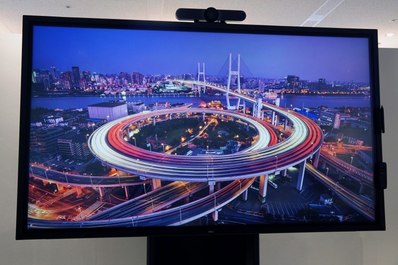 85.6型4K液晶「C8618QT」