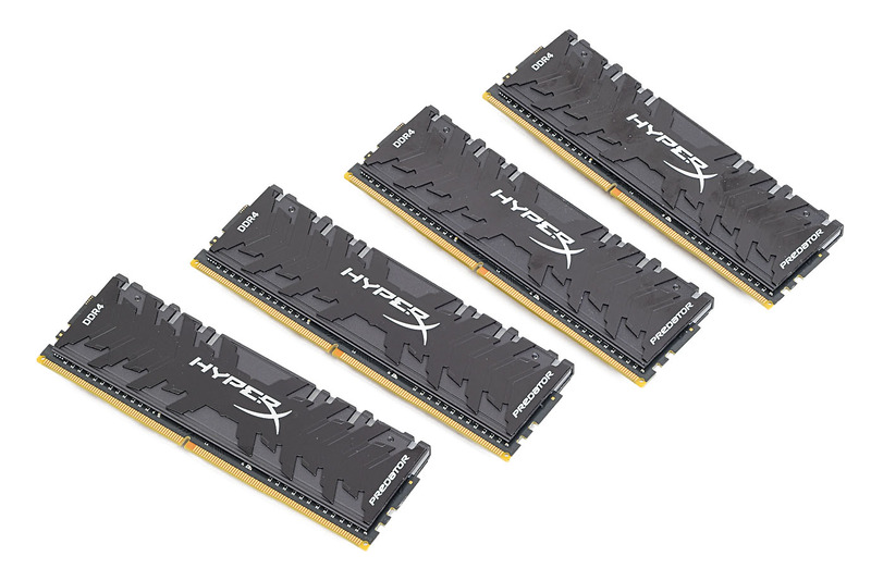 Kingston Technology HyperX Predator DDR4 RGB HX429C15PB3AK4/32。ヒートシンクにアドレサブルLEDを搭載し、RGB Fusionをはじめとするマザーボード各社のLED制御機能に対応する