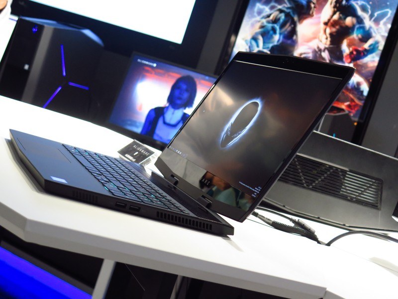ALIENWARE史上最薄のm15