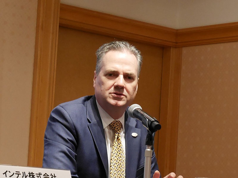 スコット・オーバーソン氏