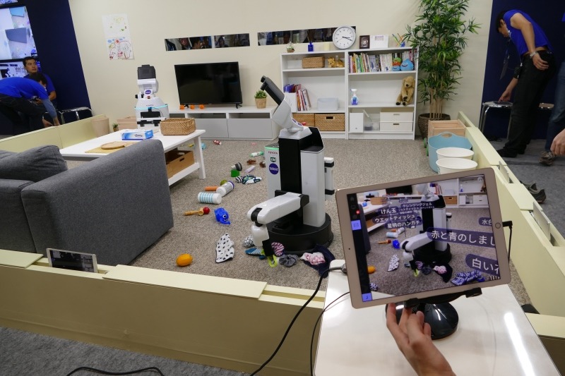 PFN「お片づけロボット」