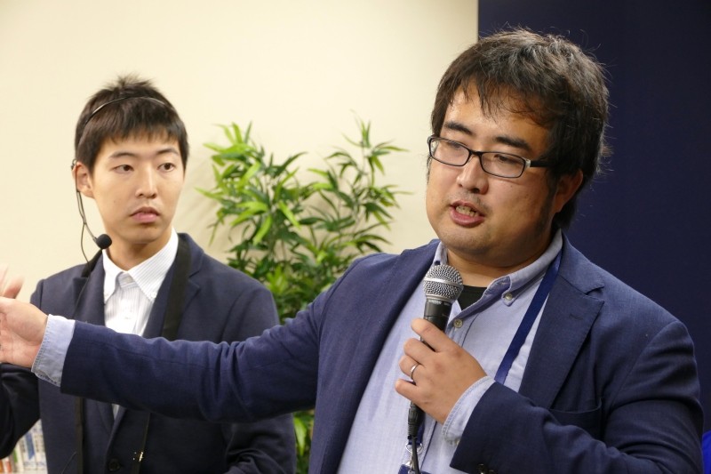 Preferred Networks 代表取締役副社長の岡野原大輔氏(右)と、同取締役CTO奥田遼介氏(左)