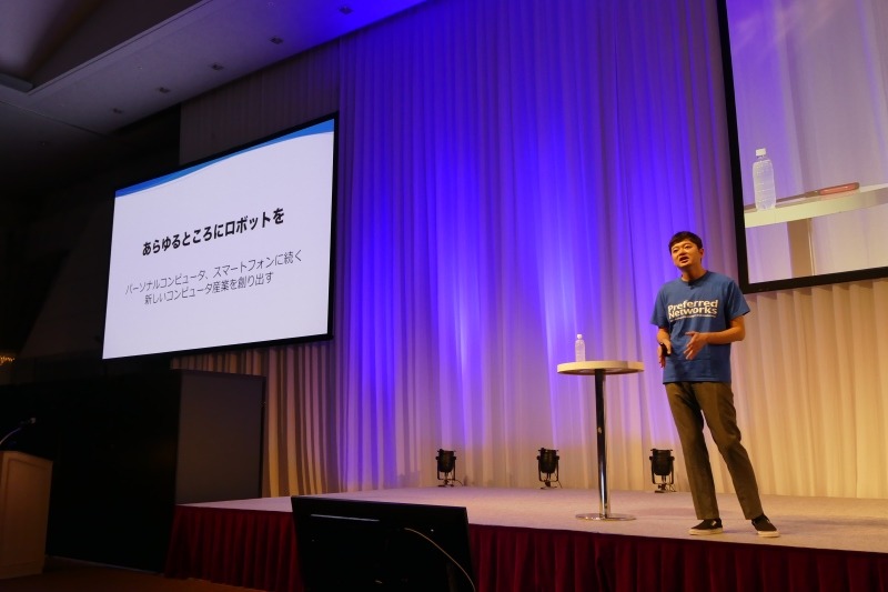 PC、スマートフォンに続く新たなコンピュータ産業としてのパーソナルロボット立ち上げを目指す