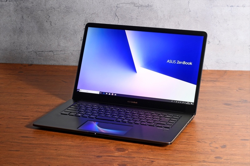 タッチパッドとディスプレイが統合されたScreenPadを搭載したASUS ZenBook Pro 15