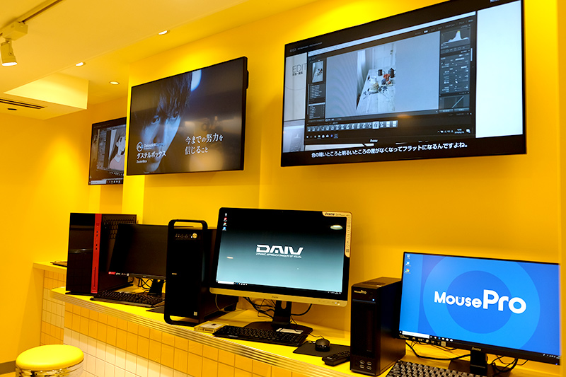 同社製PCが並ぶ