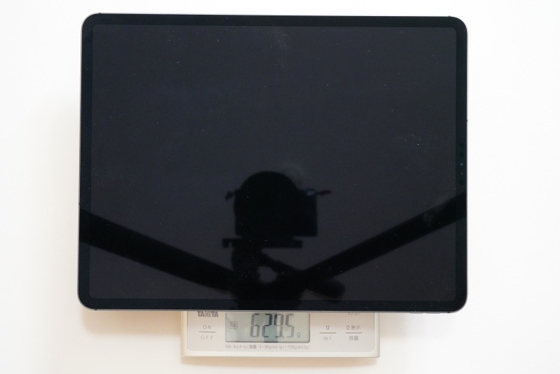 12.9インチiPad ProのWi-Fi＋Cellularモデルの実測重量は629.5g