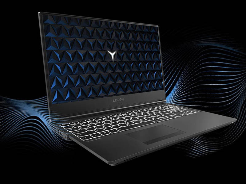 7月に発売済みの15.6型ゲーミングノートPC「Legion Y530」についても説明された。旧モデルから薄型化と軽量化、静音化がなされている