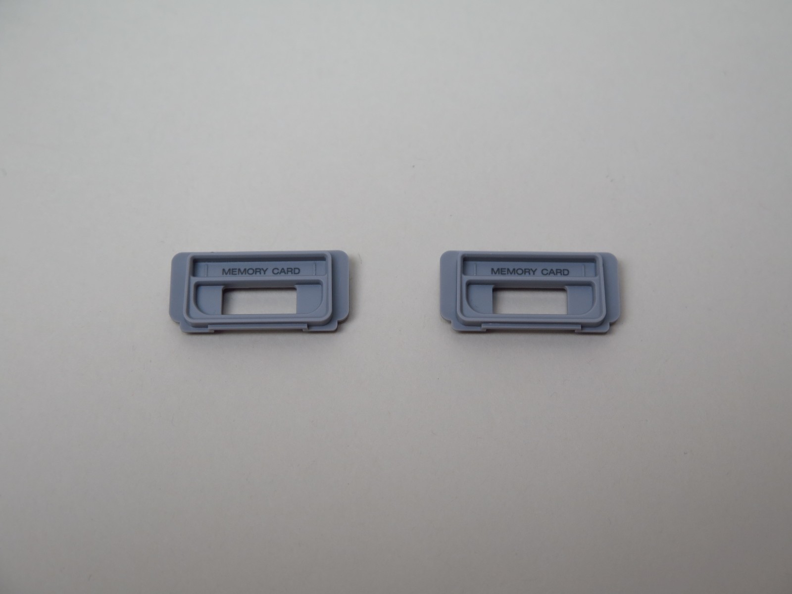 USB端子付近のパーツのみ別であった