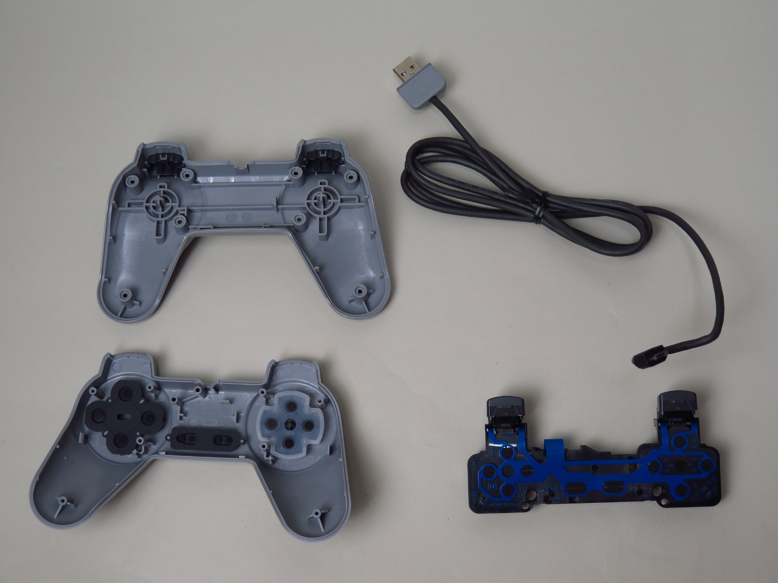 コントローラの分解