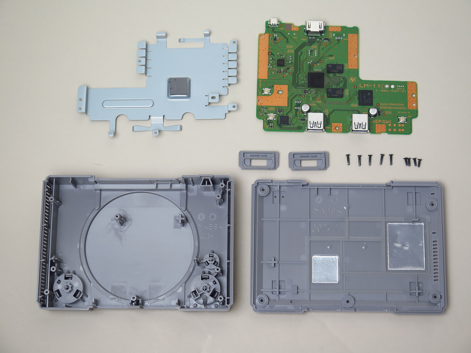 部品数はかなり少なく、低コストで製造できそうだ