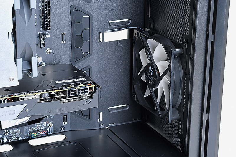 内部が広くてパーツが組み込みやすい最新モデルは、長く使っていける優れたPCケースと言える