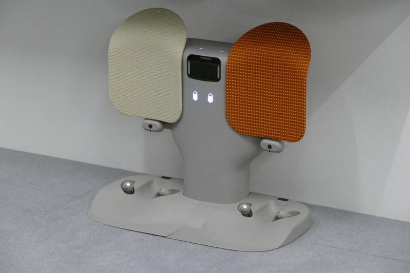 LOVOTの「ネスト(巣)」。バッテリチャージャーでもある