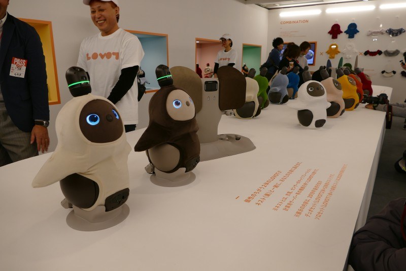 ベースカラーはこげちゃ、ちゃ、うすちゃ。そのほかカラーバリエーションやオプション品も製品化予定