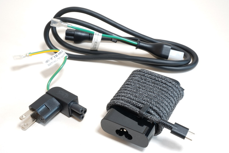 65W USB Type-C スリムACアダプター、ダックヘッド (コンセント直づけ用)、電源コード。ACアダプタのコード長は約183cm、電源コードの長さは約100cm