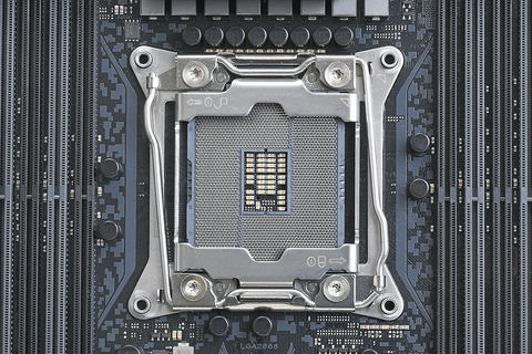 PCパーツ100選】マザーボード部門 ～評価軸の変化を見逃すな 2019年の