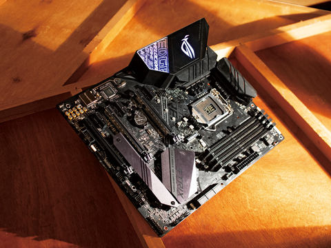 PCパーツ100選】マザーボード部門 ～評価軸の変化を見逃すな 2019年の