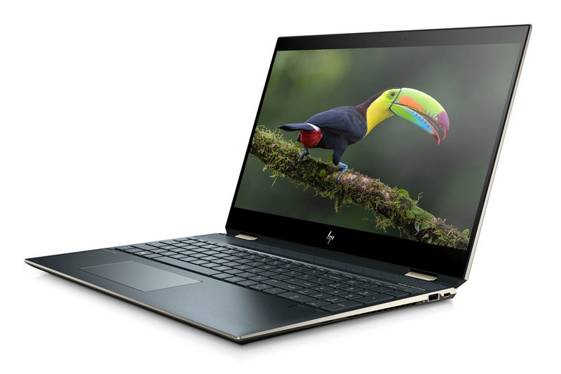 HP Spectre x360 15 AMOLEDディスプレイ版