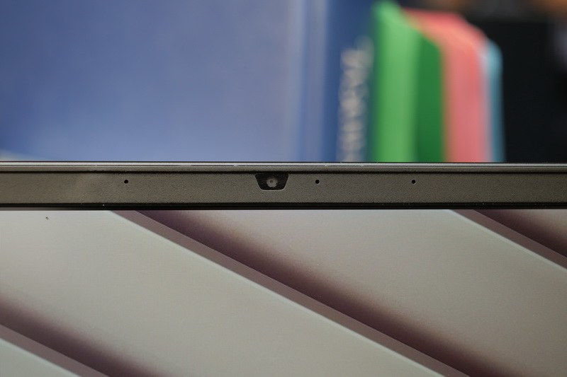 HD Webカメラも搭載する