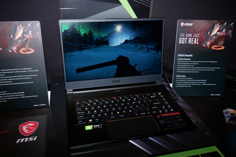 こちらは、15.6型液晶搭載の兄弟モデル「GS65 Stealth」