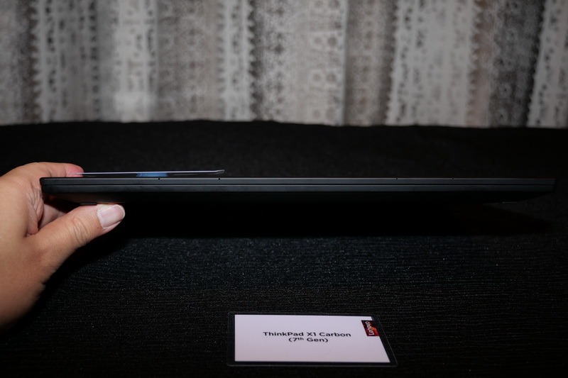 本体正面。高さは従来より1mm薄くなった