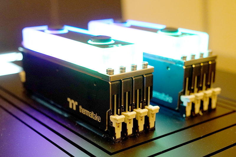 ソフトウェアでLED制御が可能