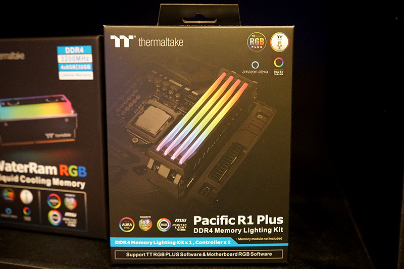 展示されていたDDR4メモリのライティングキット「Pacific R1 Plus DDR4 Memory Lighting Kit」