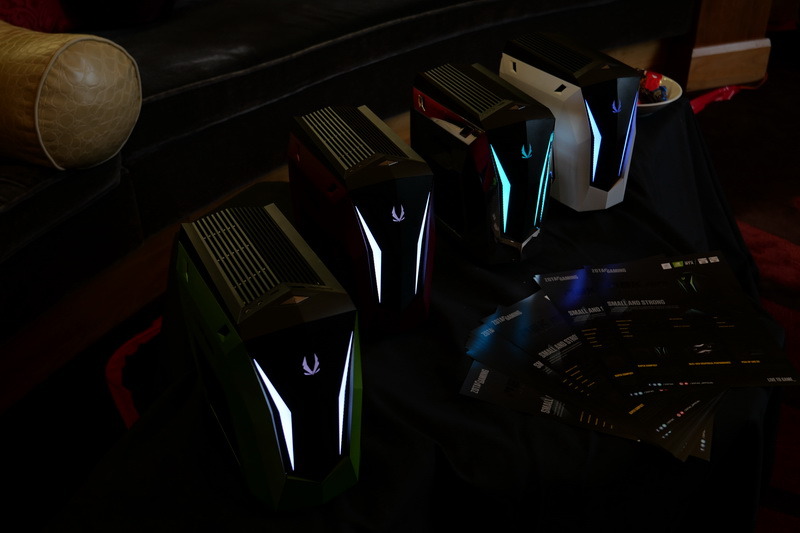 正面のZOTACロゴやラインにはRGB LEDを内蔵し、SPECTRA 2.0でライティング制御が可能