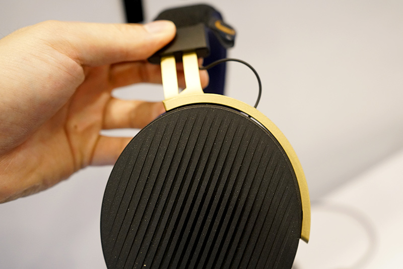 イヤパッドはソフトフォーム