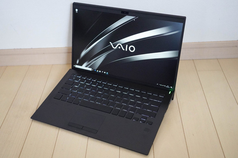 VAIO SX14 ALL BLACK EDITION、4K/UHDを搭載し、無刻印キーボードのモデル