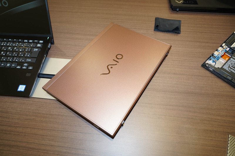 今回から追加される新色のニューブラウン