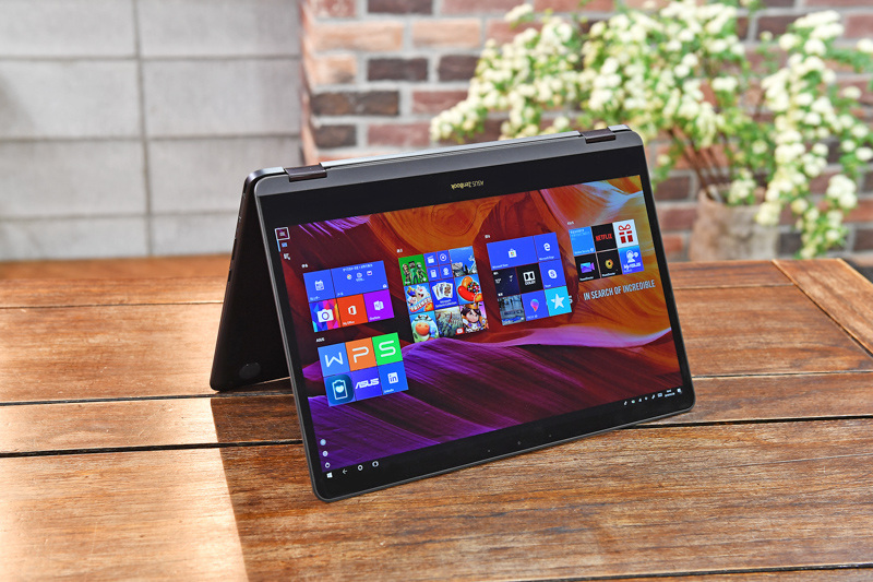 動画視聴などに好適なテントスタイル