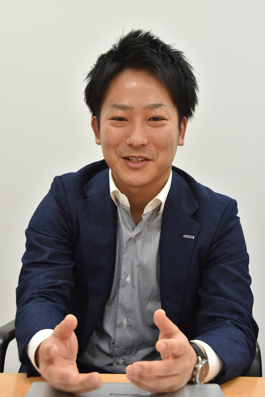 BIOSを担当した芦田優太氏(ソフト設計部ソフト設計1課)