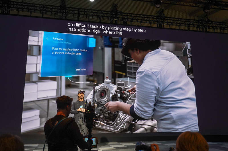 マニュアルをDynamics 365 Guideと連携して表示させてエンジンをメンテナンス