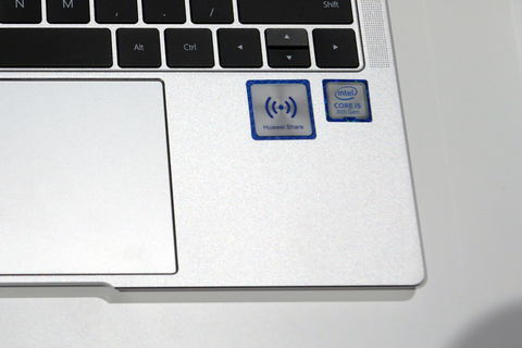 イベントレポート】Huawei、タッチ対応14型ノート「MateBook 14」を