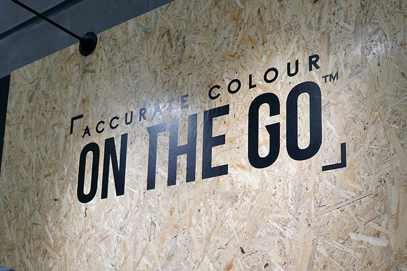 キャッチコピーは「Accurate Colour On The Go」