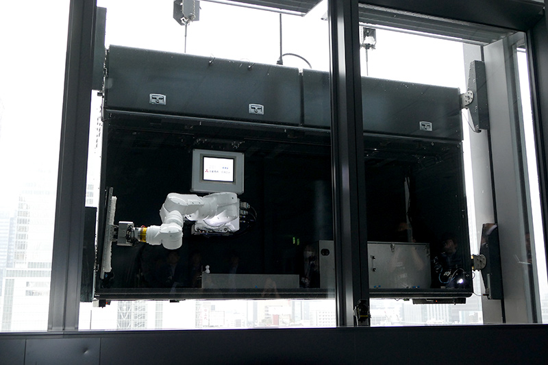 ロボット本体全景