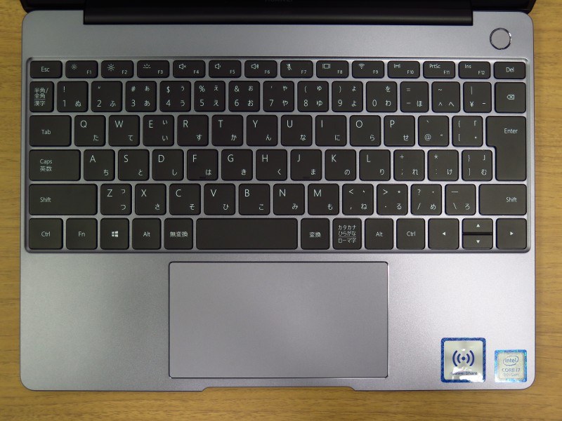 キーボードは日本語配列となっている