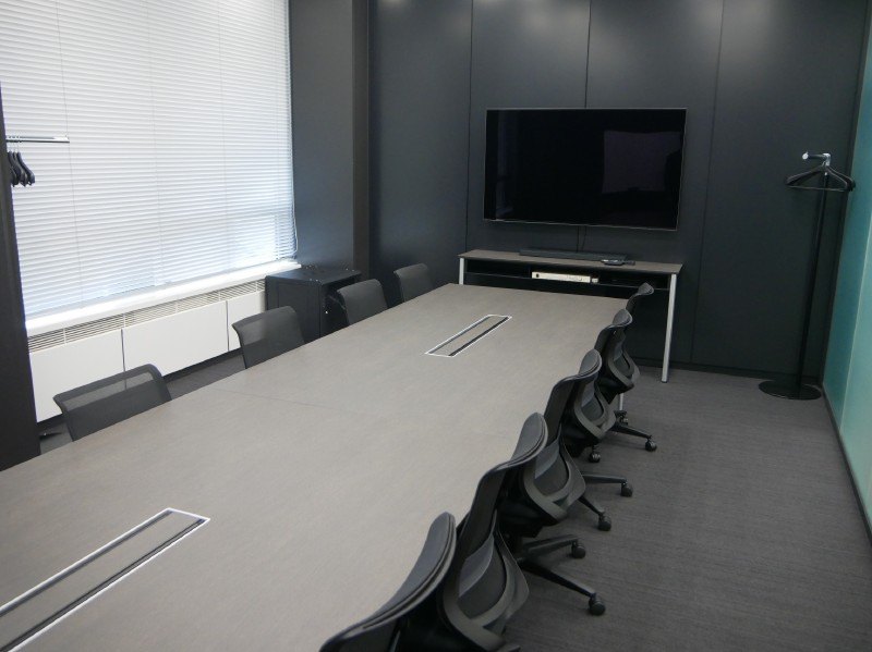 こちらは中会議室